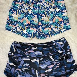 One pair of fleos 20$ used in good condition one pair of WOD bottom brand new 25